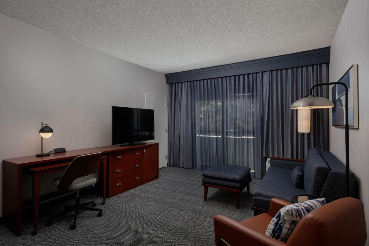 Courtyard Denver Tech Center Грийнууд Вилидж Екстериор снимка